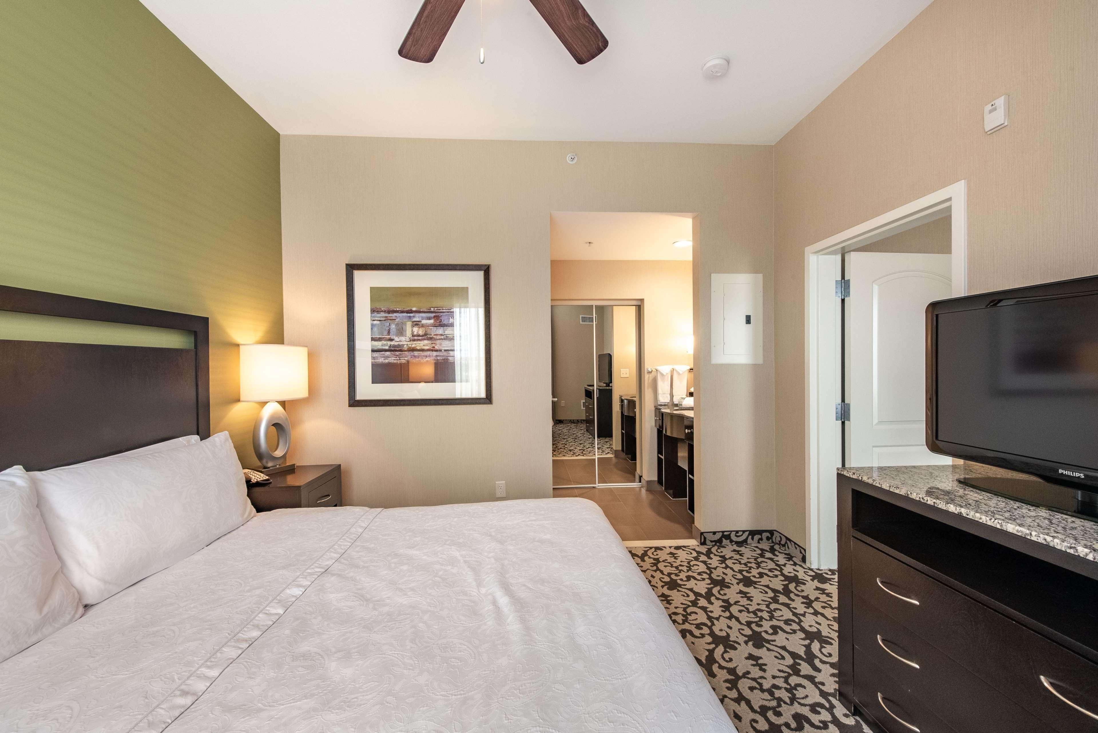 Homewood Suites By Hilton Oxnard/Camarillo Bagian luar foto