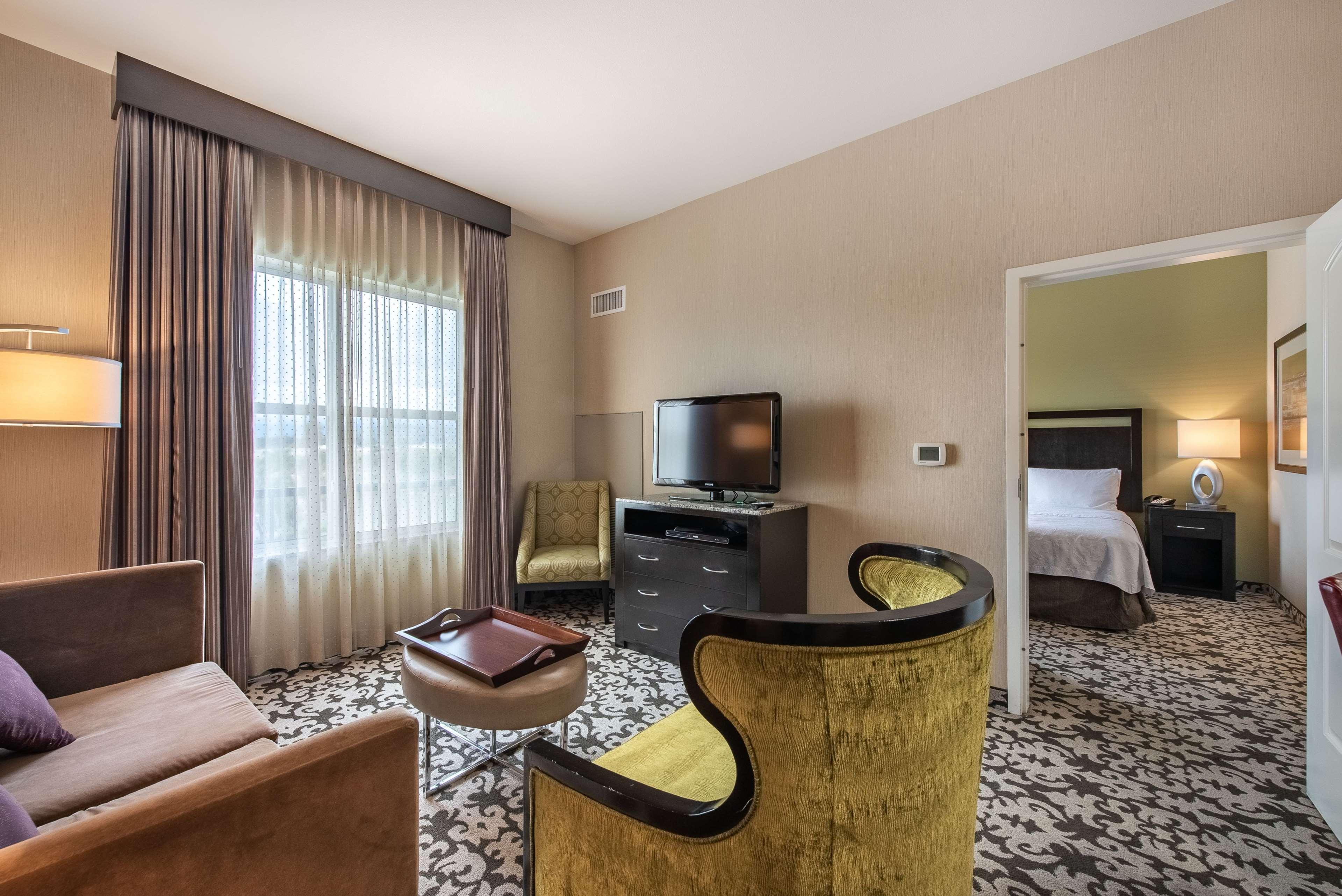 Homewood Suites By Hilton Oxnard/Camarillo Bagian luar foto