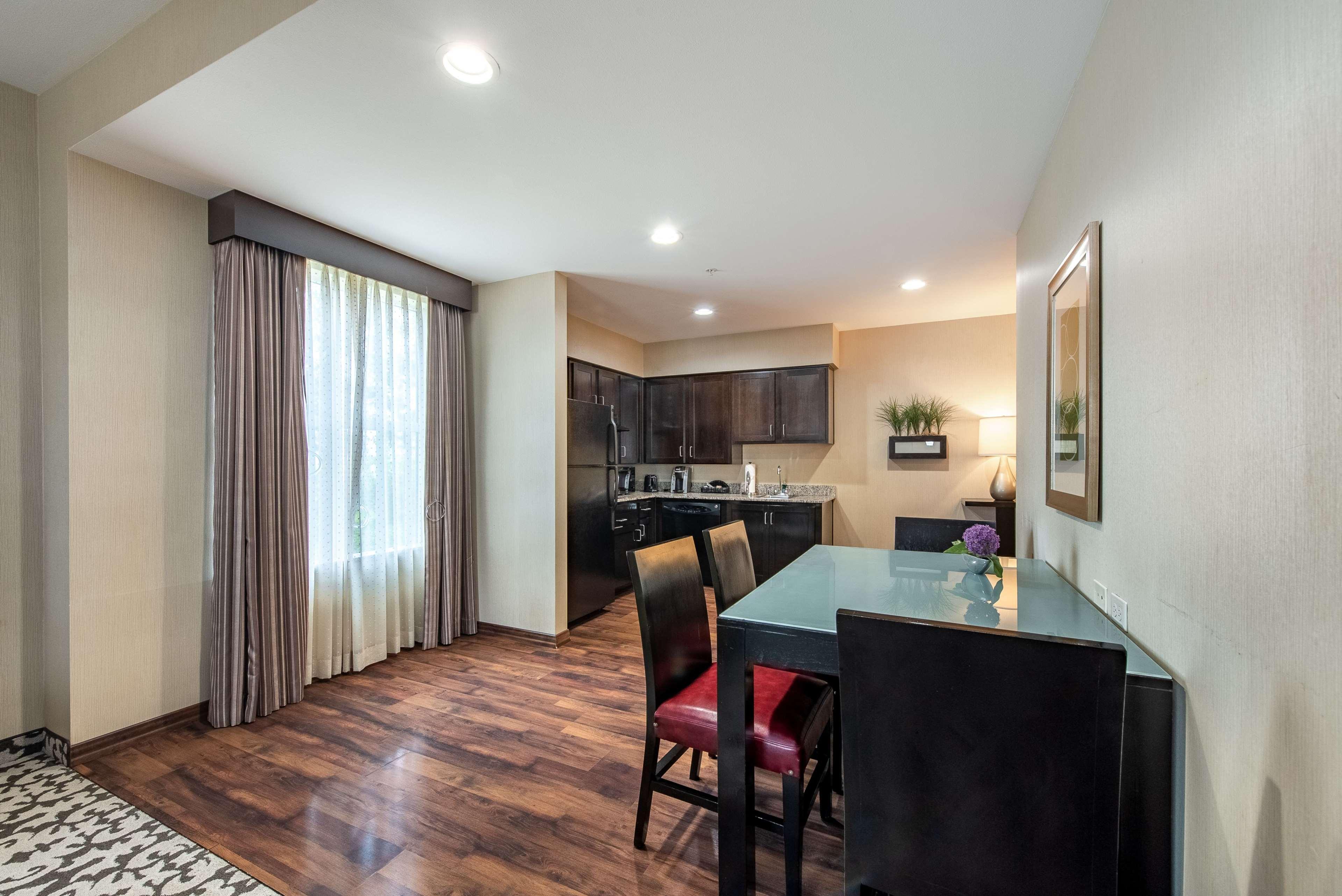 Homewood Suites By Hilton Oxnard/Camarillo Bagian luar foto