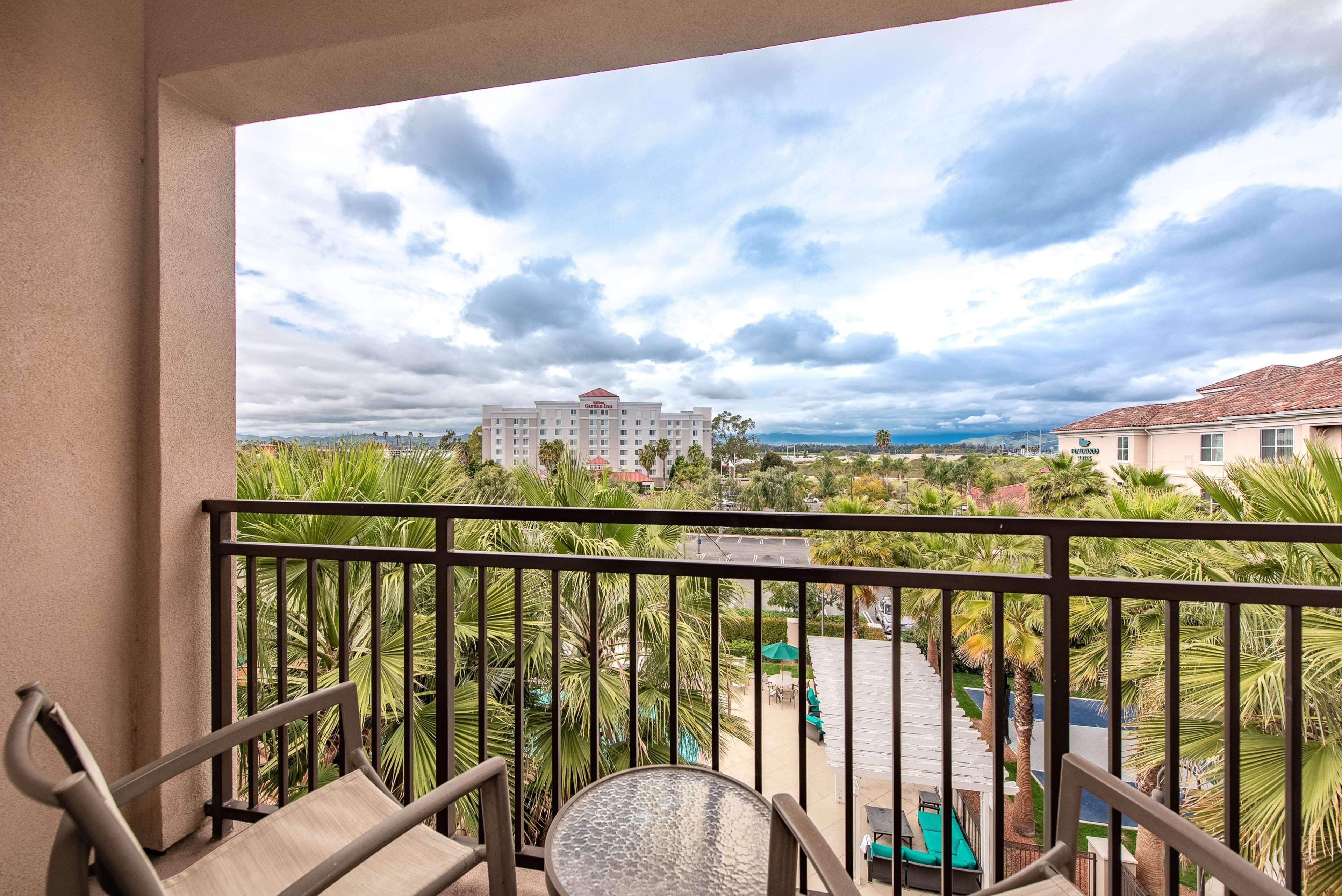 Homewood Suites By Hilton Oxnard/Camarillo Bagian luar foto