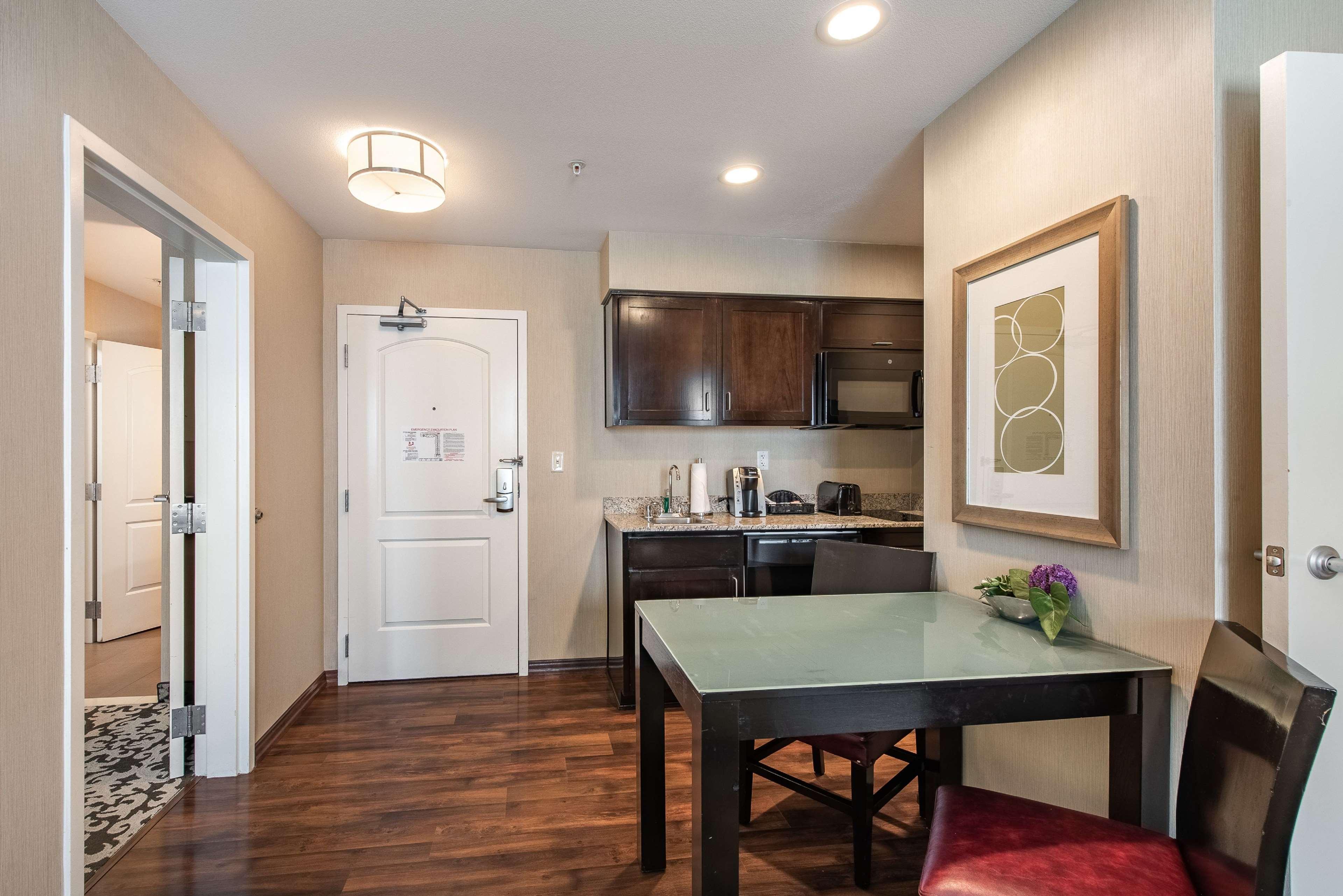 Homewood Suites By Hilton Oxnard/Camarillo Bagian luar foto