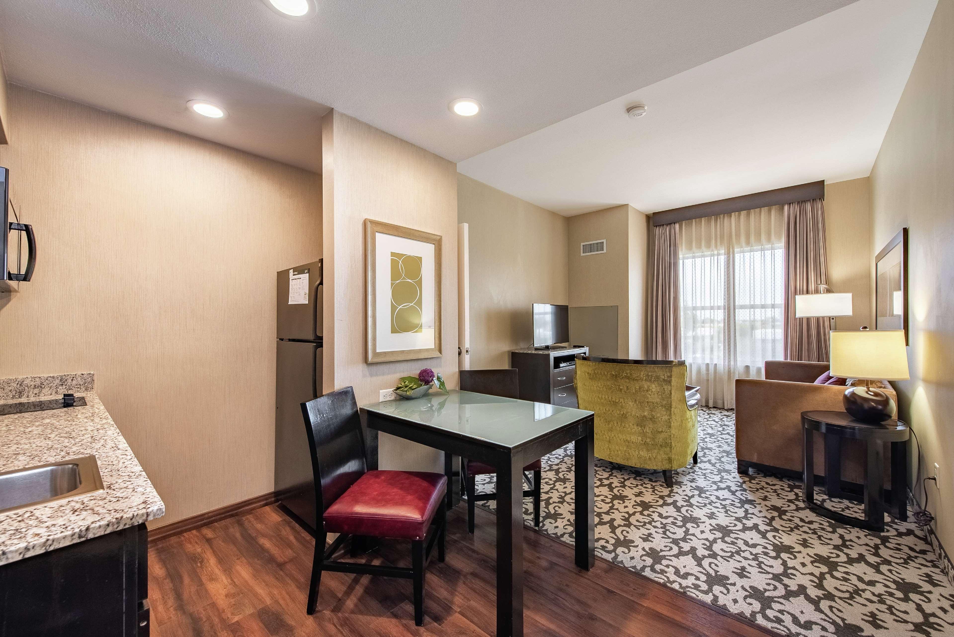 Homewood Suites By Hilton Oxnard/Camarillo Bagian luar foto