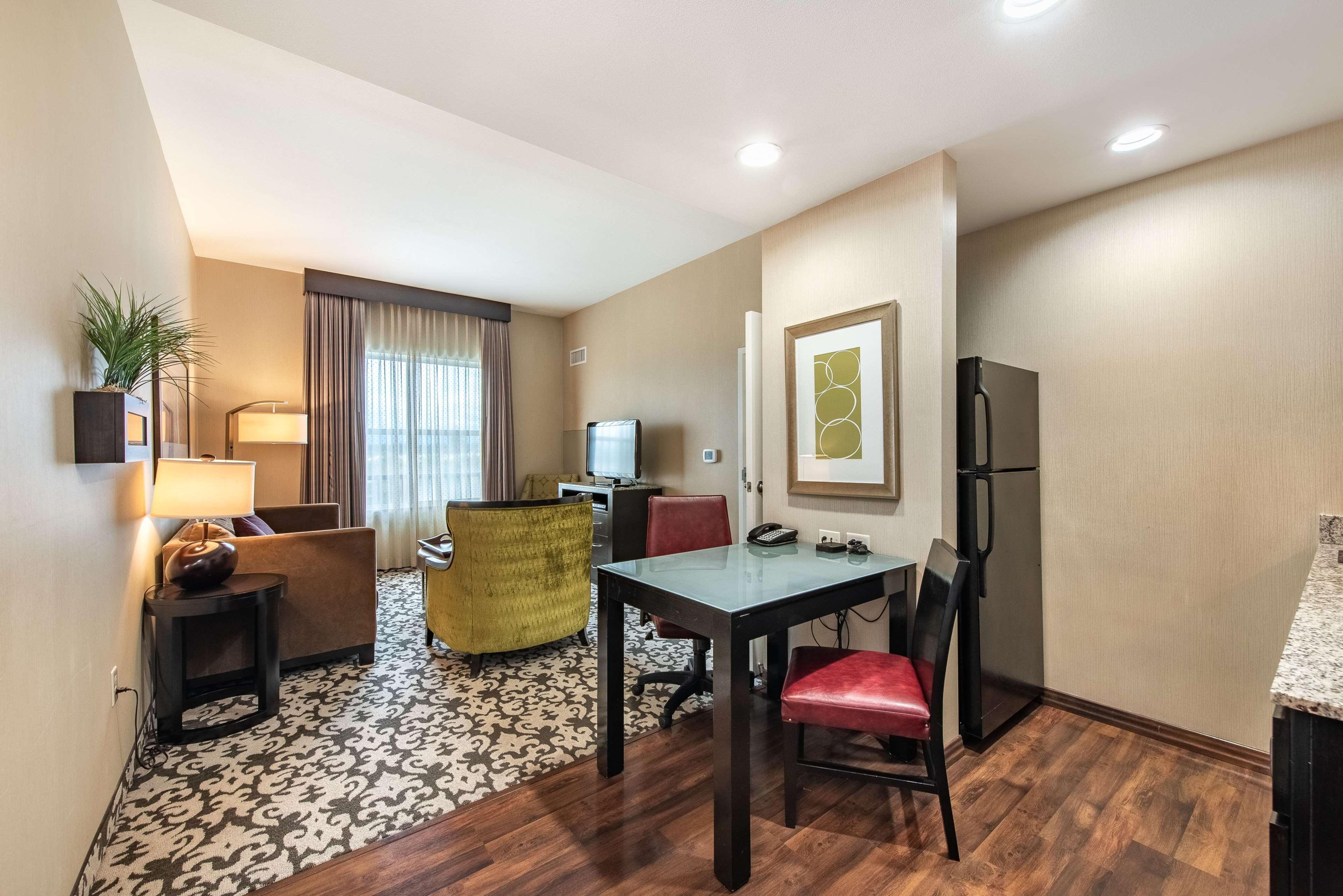 Homewood Suites By Hilton Oxnard/Camarillo Bagian luar foto