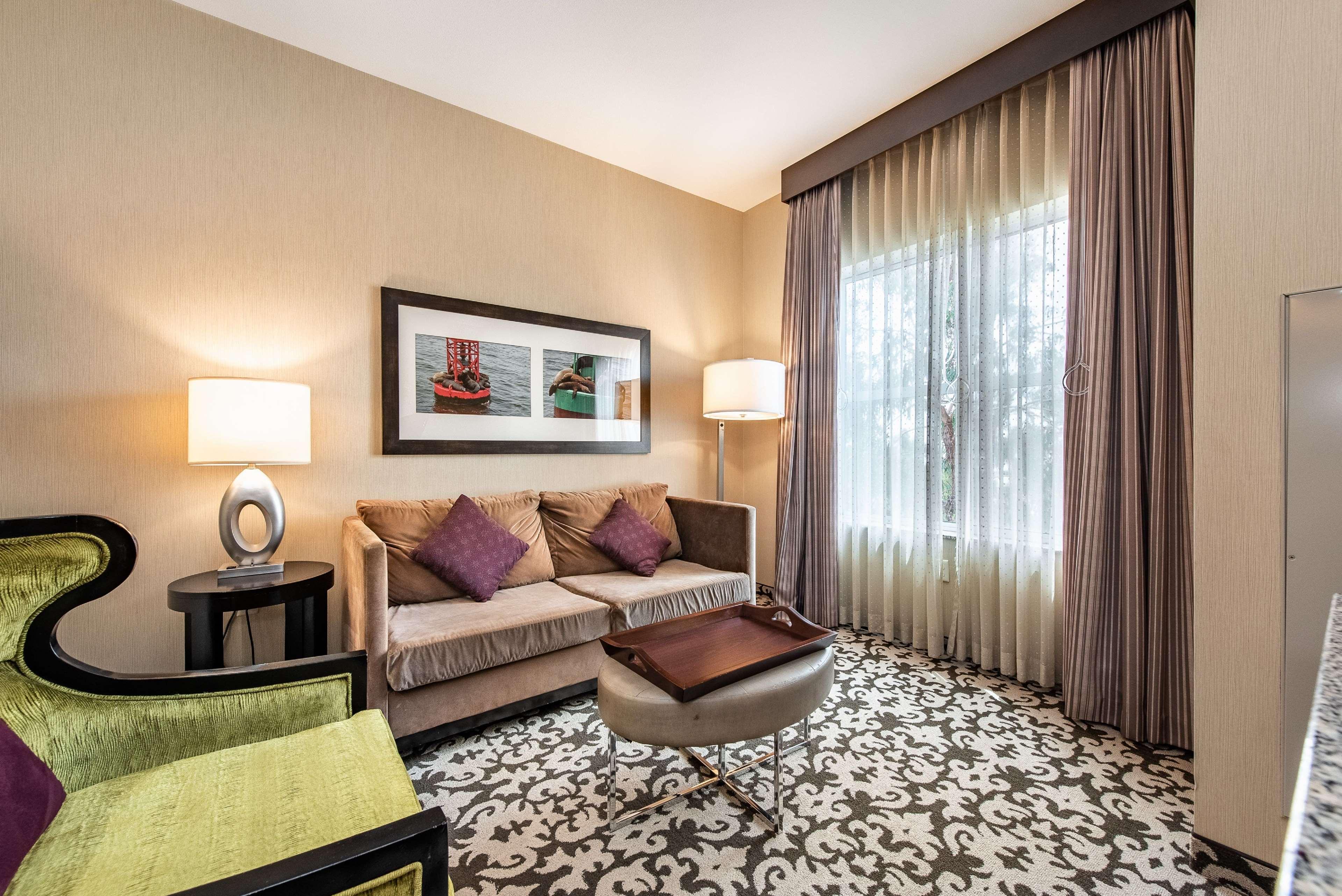 Homewood Suites By Hilton Oxnard/Camarillo Bagian luar foto