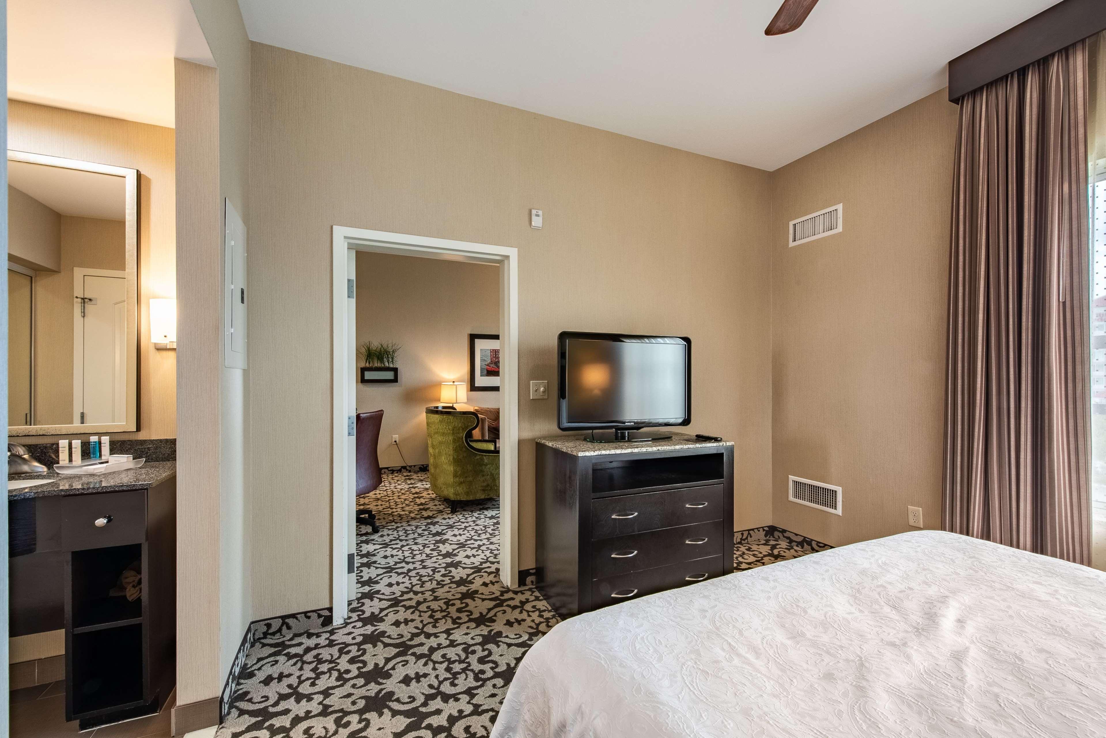 Homewood Suites By Hilton Oxnard/Camarillo Bagian luar foto
